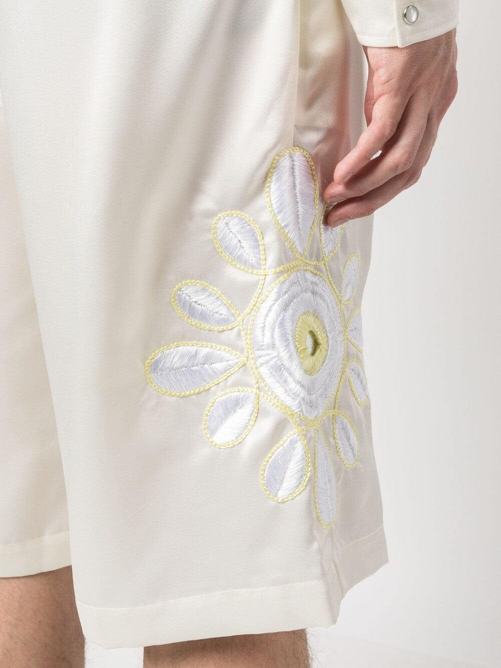 Bluemarble Embroidered flowers shorts