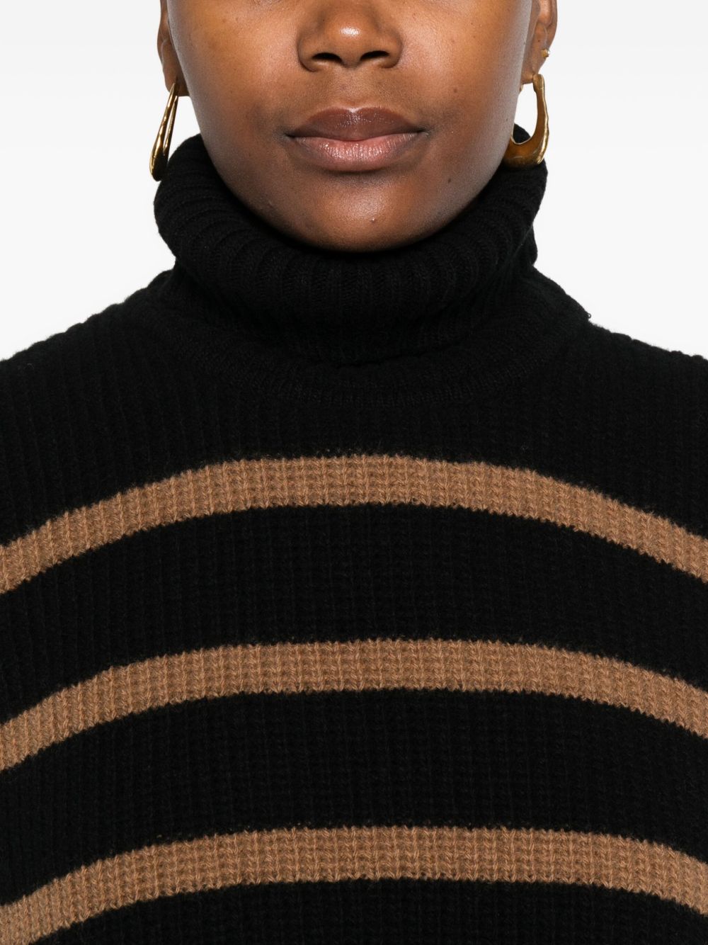 Davantino Wool turtle-neck sweater