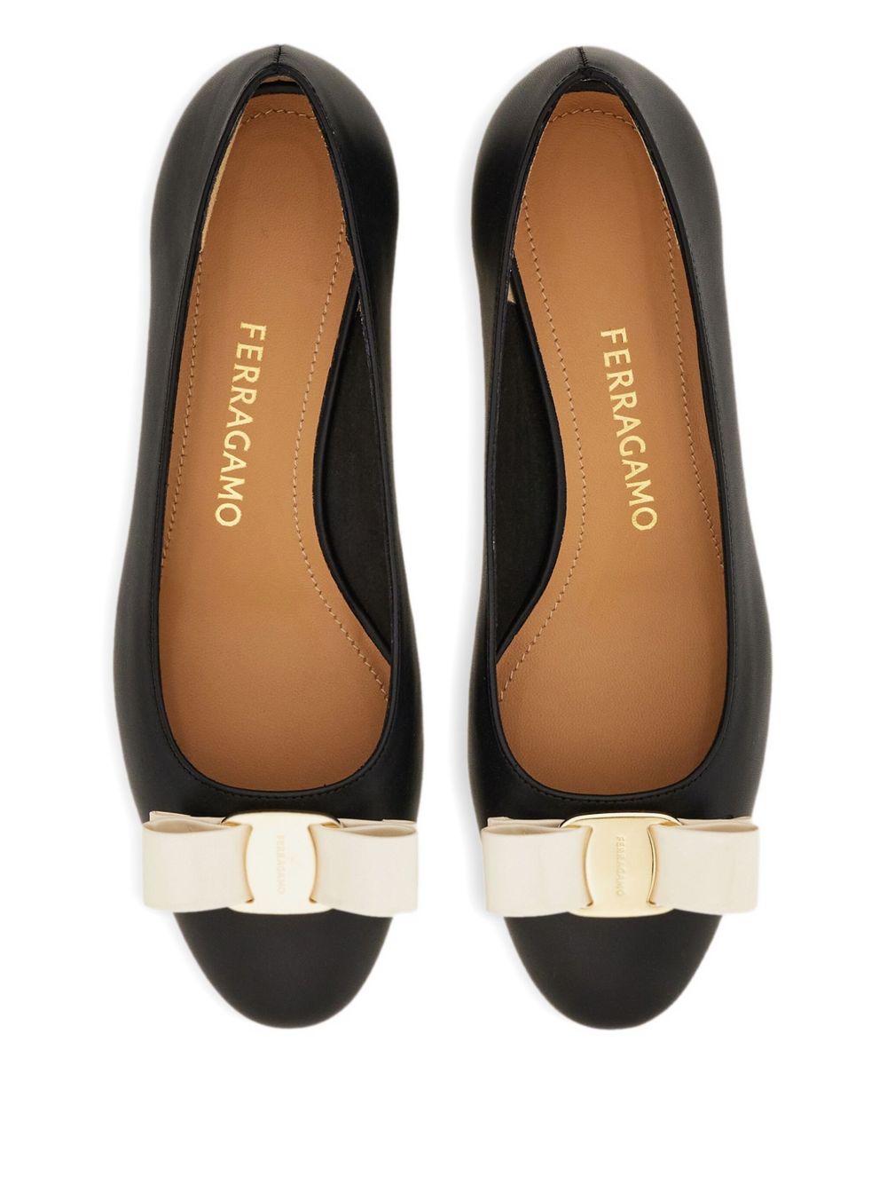 Ferragamo Vara leather pumps