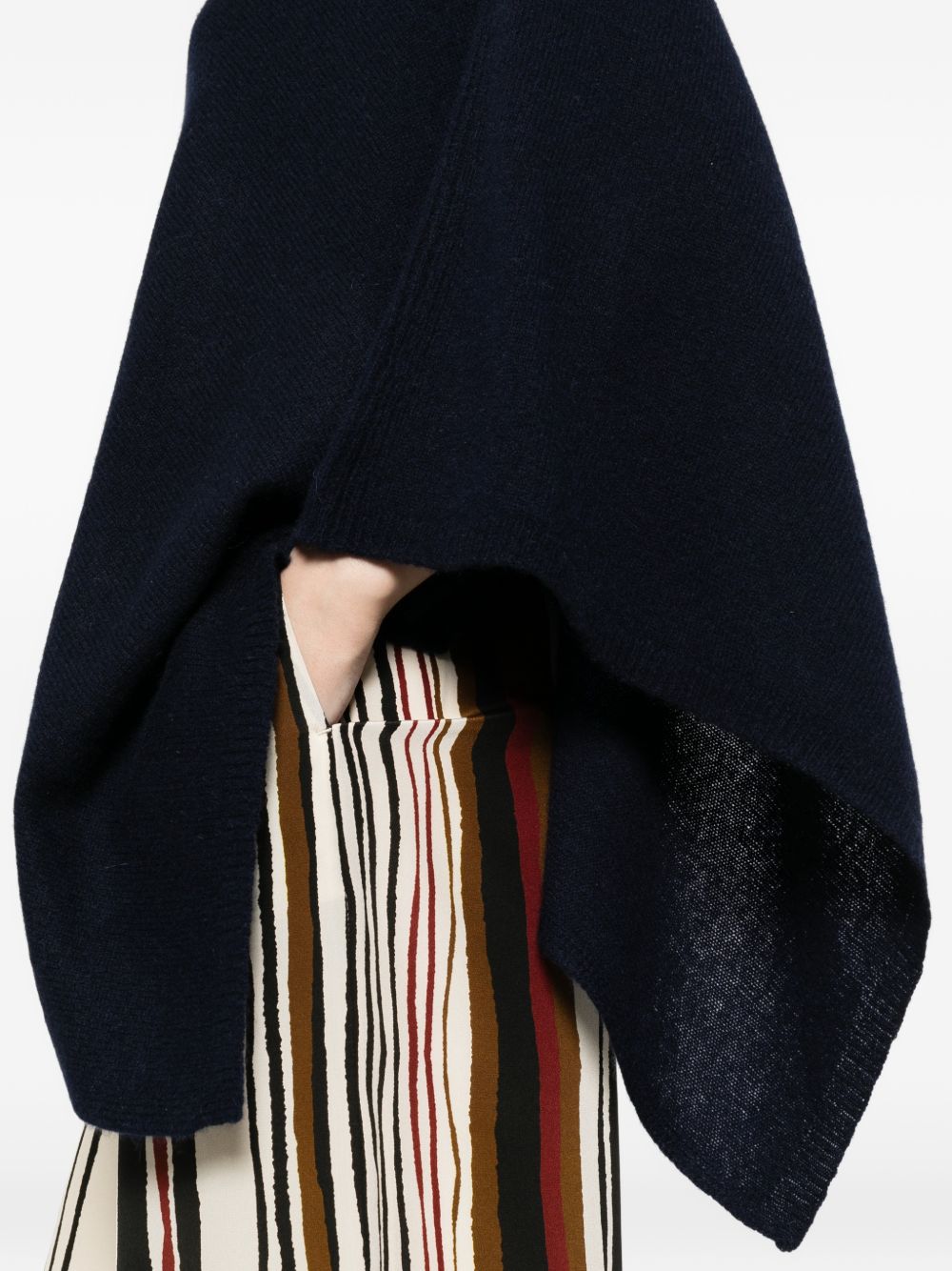Beyou Draped poncho