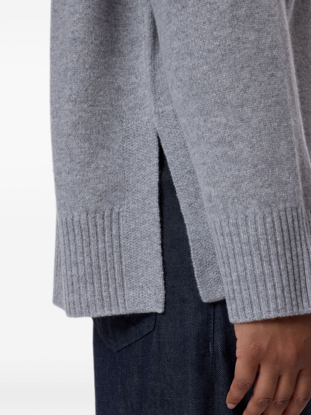 Closed Sweater