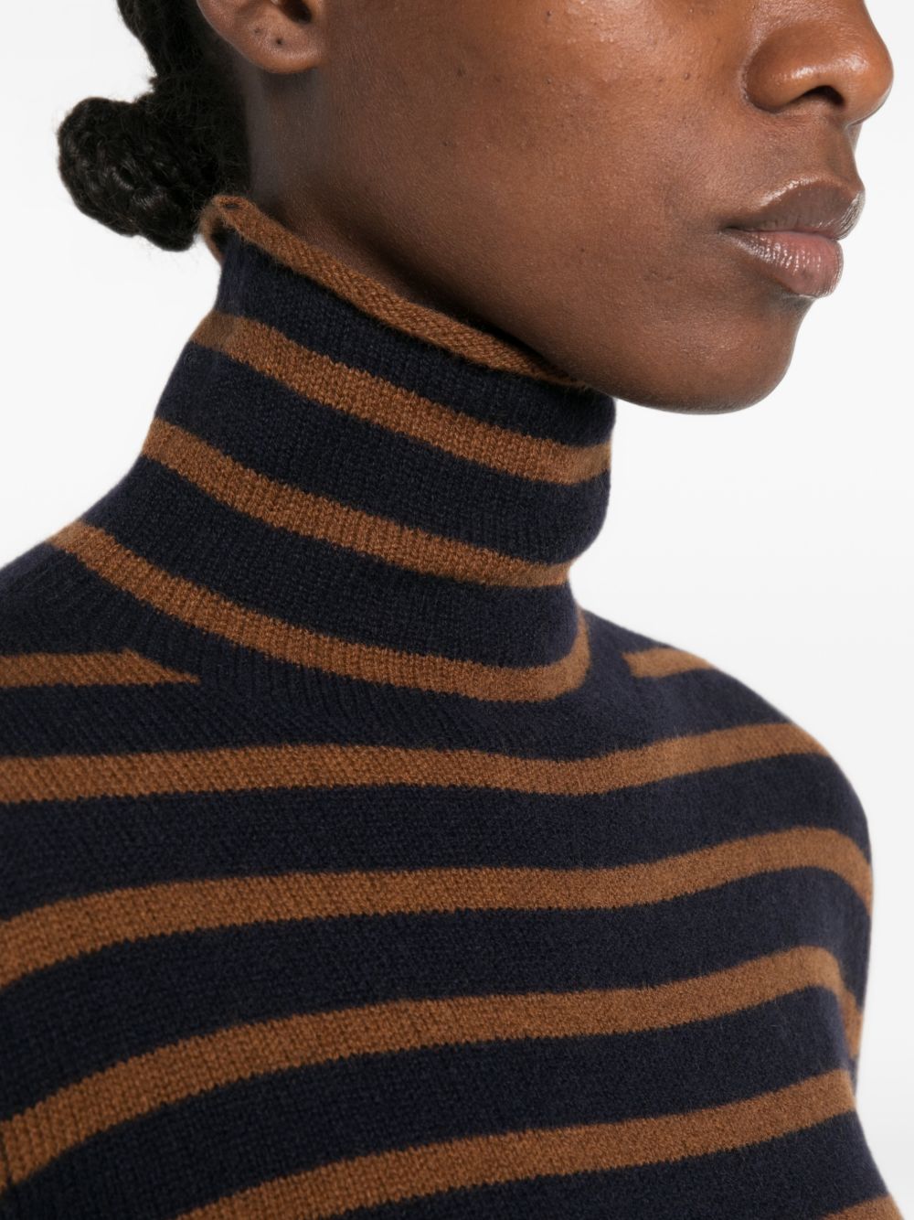 BEYOU Sweaters NAVY