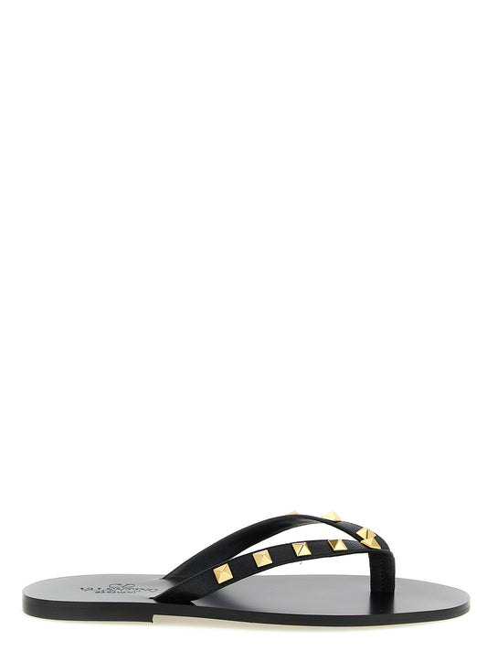 Valentino Garavani Thong Rockstud Sandals